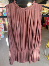Load image into Gallery viewer, Chocolate Lover Pleated Peplum Top