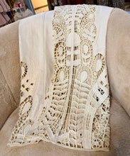Load image into Gallery viewer, Lilly Jeans