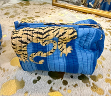 Load image into Gallery viewer, Tiger Blue 3 Bag Makeup Travel