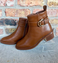 Load image into Gallery viewer, Saddle &amp; Gold Bootie