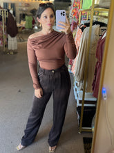 Load image into Gallery viewer, Grace Top Choco