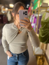 Load image into Gallery viewer, Twisted Top