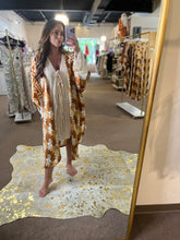 Load image into Gallery viewer, Hawaiian Sunset Kimono