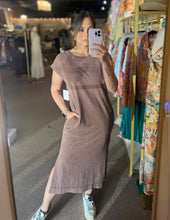 Load image into Gallery viewer, Chocolate Sunday Midi Dress