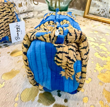 Load image into Gallery viewer, Tiger Blue 3 Bag Makeup Travel