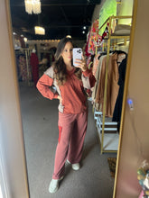 Load image into Gallery viewer, Urban Feels Pants Rust