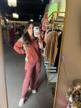 Load image into Gallery viewer, Urban Feels Top Rust