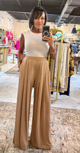 Load image into Gallery viewer, Chelbi Pants