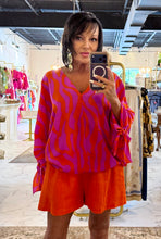 Load image into Gallery viewer, Retro Love Top