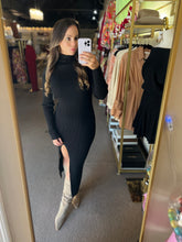 Load image into Gallery viewer, Bordeaux Midi Sweater Dress Black