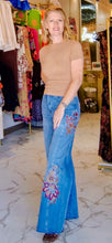 Load image into Gallery viewer, Lolita Embroidered Jeans