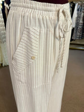 Load image into Gallery viewer, First Class Linen Pants