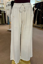Load image into Gallery viewer, First Class Linen Pants
