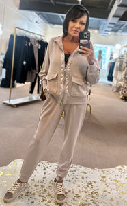 Easy Street 2pc Set Taupe