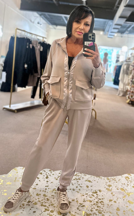 Easy Street 2pc Set Taupe