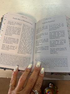 Pocket Bible Dev. for Women