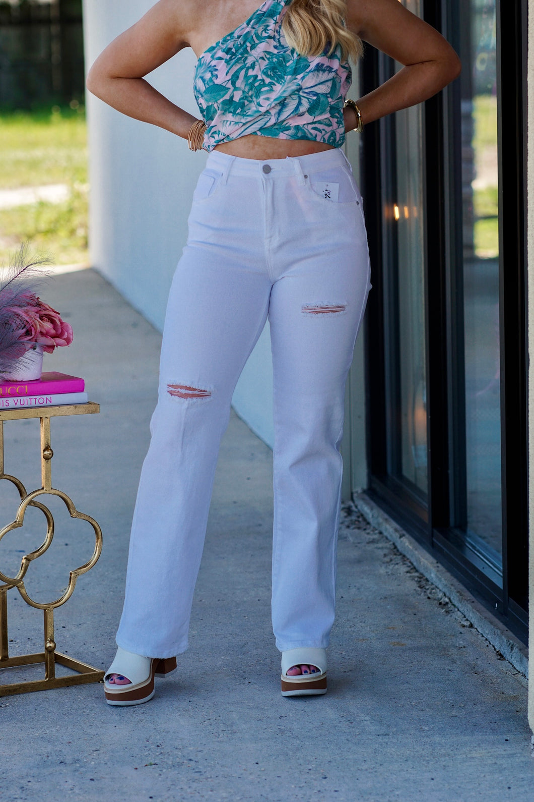 Stand Out High Rise Straight Jeans