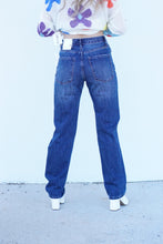 Load image into Gallery viewer, Ultra High Rise 90s Boyfriend Jeans