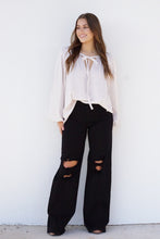 Load image into Gallery viewer, Wide Leg Distressed Jeans