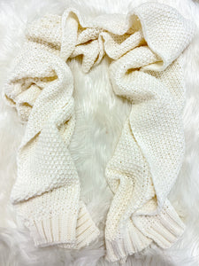 CHUNKY CABLE KNIT SCARF