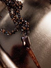 Load image into Gallery viewer, Tiger Tooth Necklace