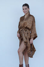 Load image into Gallery viewer, Go Get Em Kimono