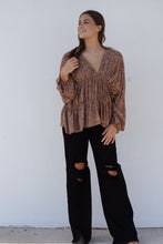 Load image into Gallery viewer, Wide Leg Distressed Jeans